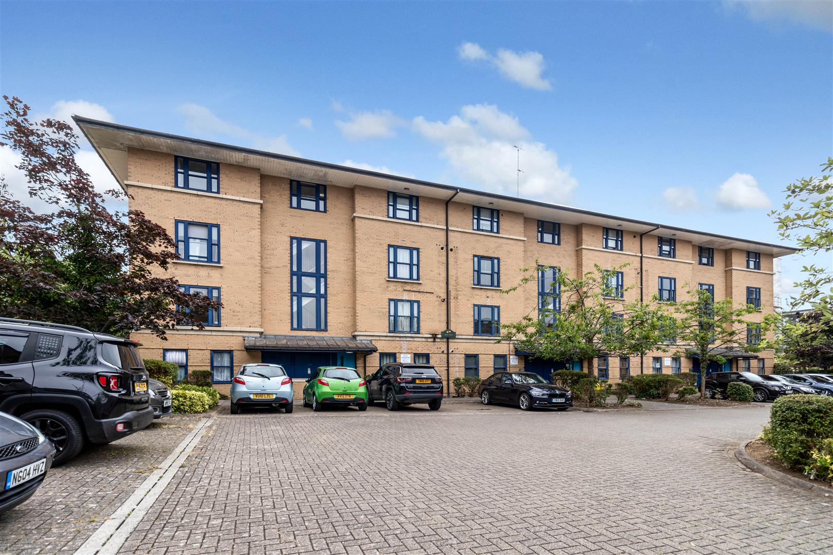 1 bed property in North Third Street, Milton Keynes